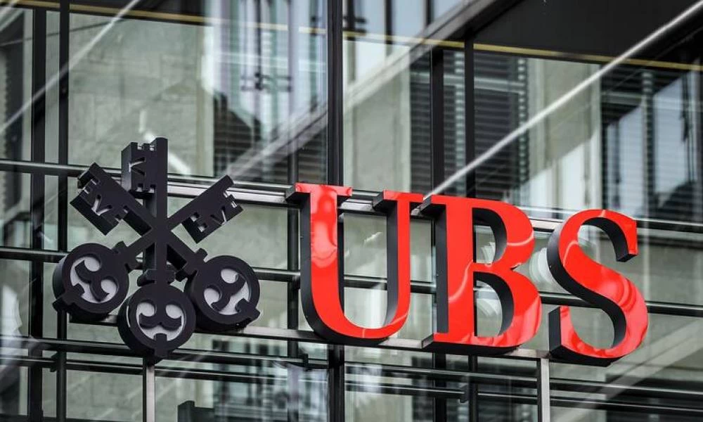 UBS: Η κορυφαία ελβετκή τράπεζα αύξησε τα μπόνους στελεχών κατά 25%